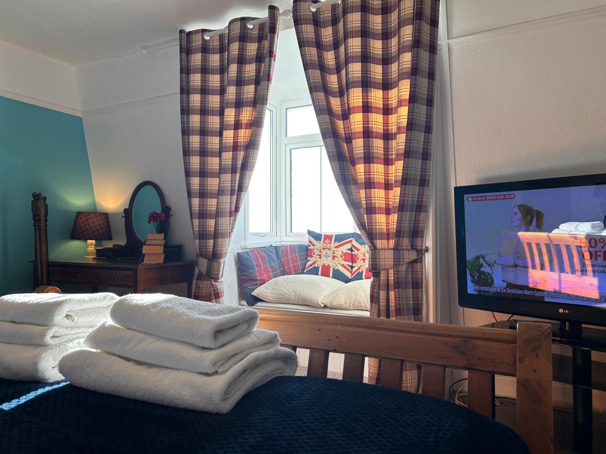 Clarence Quarters Self-Catering Guest House Portsmouth Exterior foto