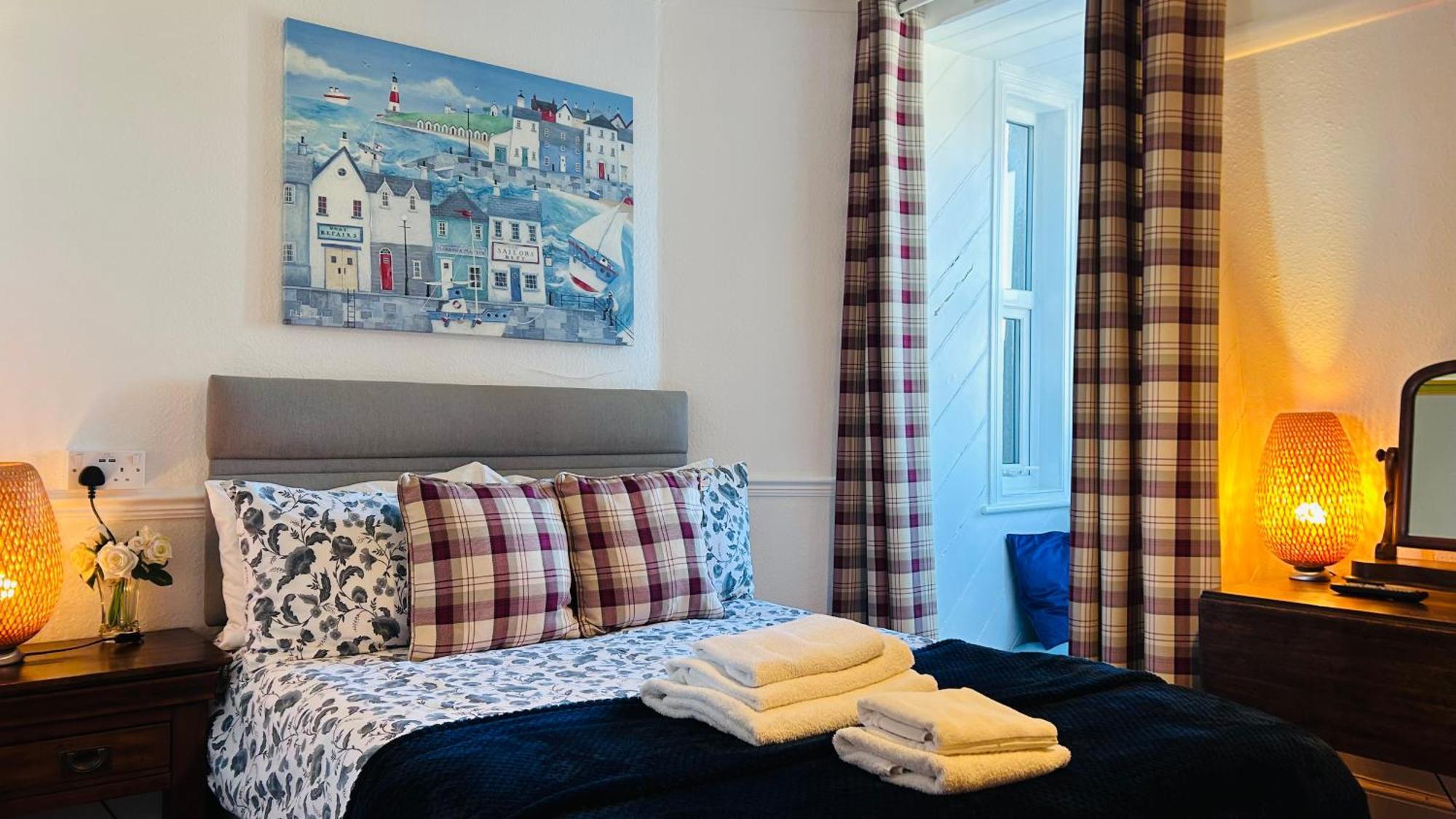 Clarence Quarters Self-Catering Guest House Portsmouth Exterior foto