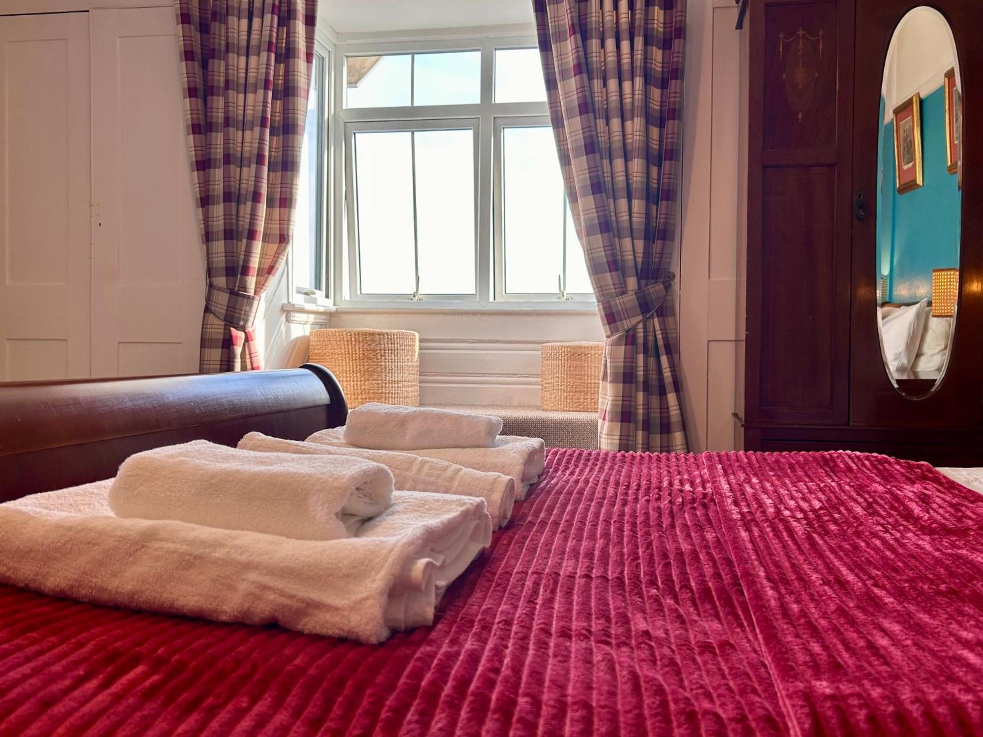 Clarence Quarters Self-Catering Guest House Portsmouth Quarto foto